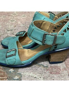 John Fluevog Hopefuls Assured Leather Buckle Chunky Heel Sandal Aqua Size 7.5